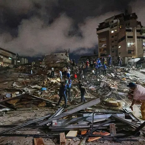 Starkes Erdbeben in Venezuela | Javier Campos/AP/dpa Zerstörte Häuser in Venezuela